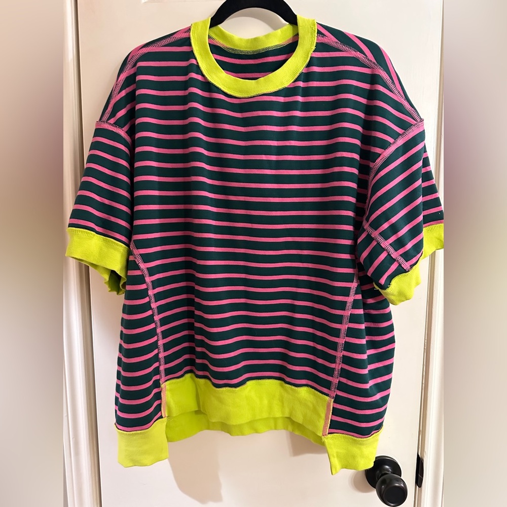 Boutique - Oversized Short Sleeve Top
